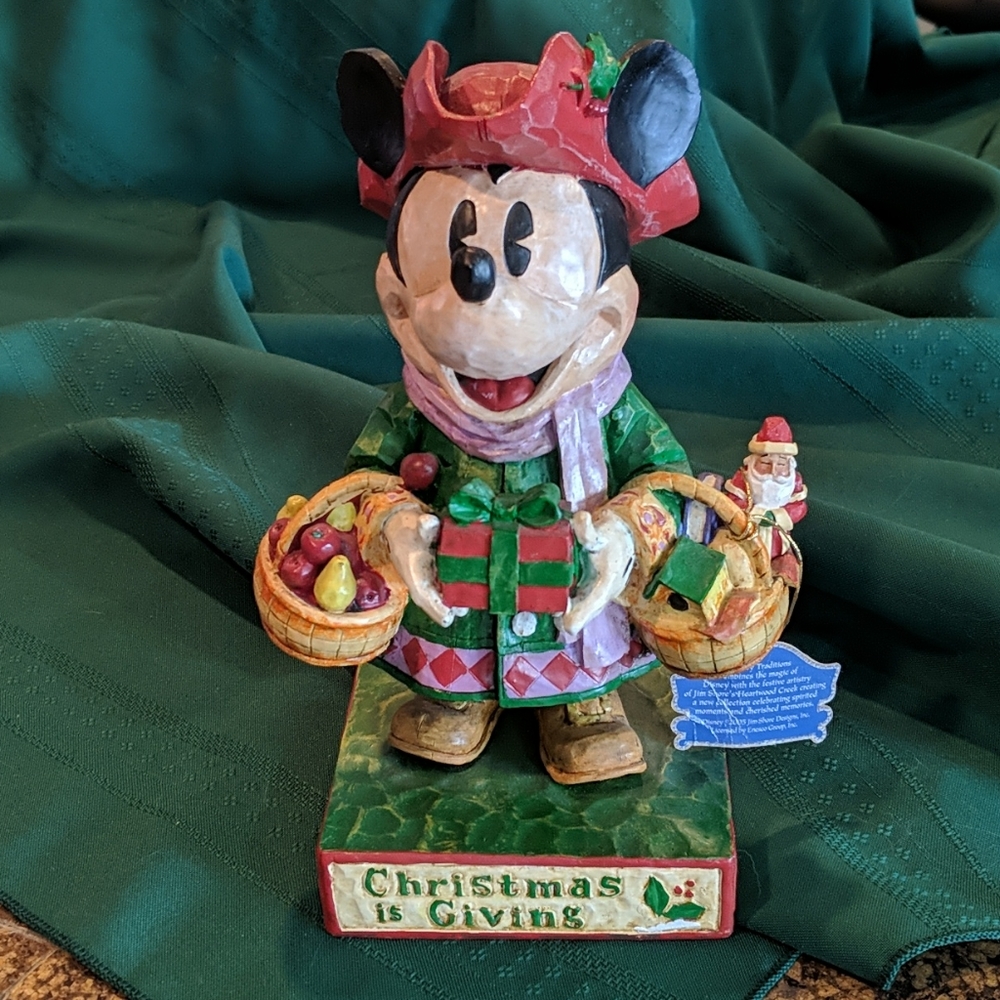 Walt Disney Showcase Collection - Picture 8 of 11